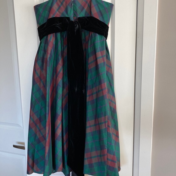 Kay Unger formal dress - Picture 2 of 3